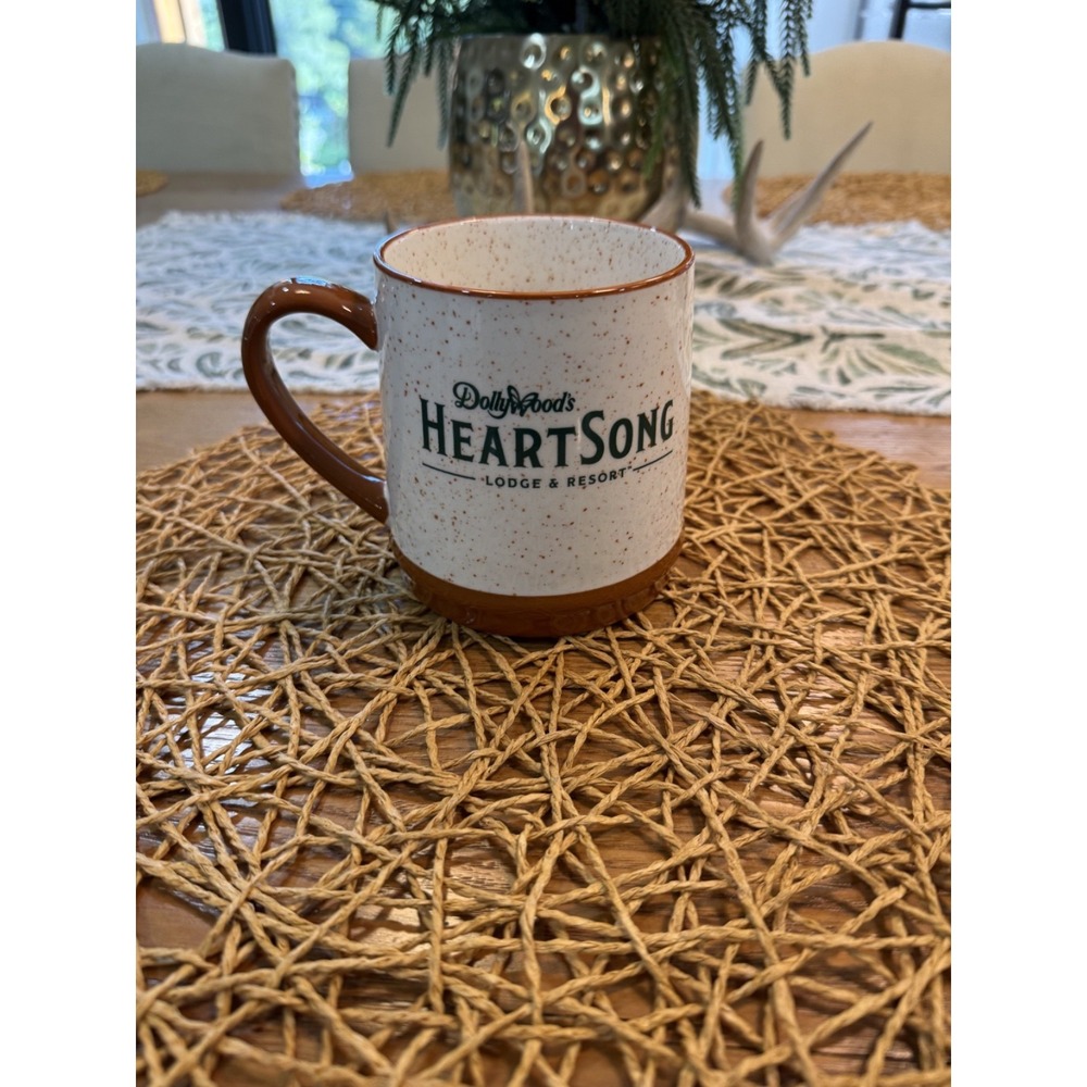 Dollywood HeartSong Lodge & Resort Coffee Mug XL Dolly Parton Souvenir